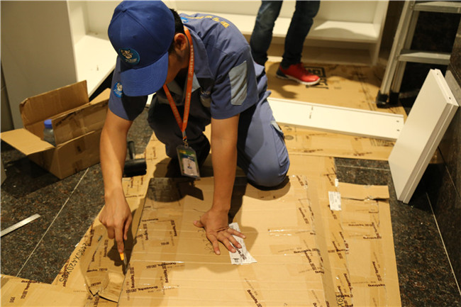 左右手丨為什么要提供專業(yè)的家具拆裝服務(wù)？