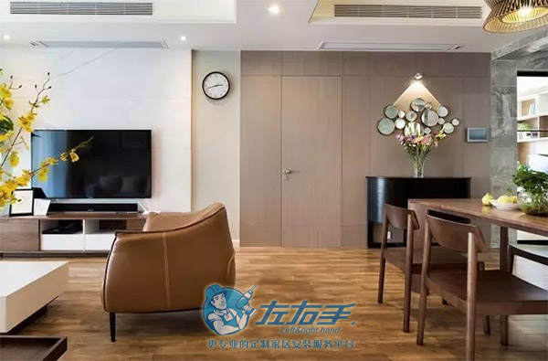 隱形門安裝成這樣，高級又神秘