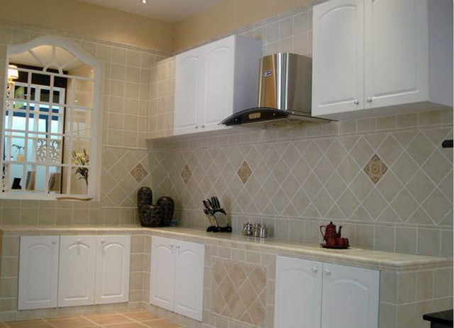 瓷片櫥柜拉籃安裝方法，安裝過程容易出現(xiàn)的錯誤要注意