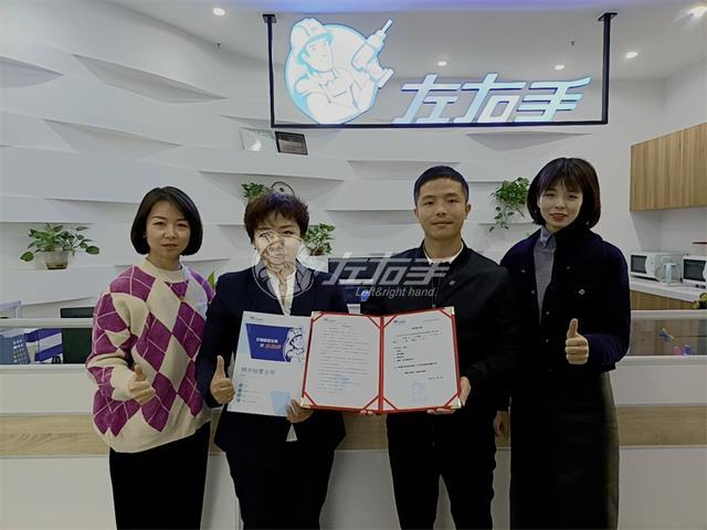 全國都在冰天雪地大降溫，唯獨此處熱火朝天！