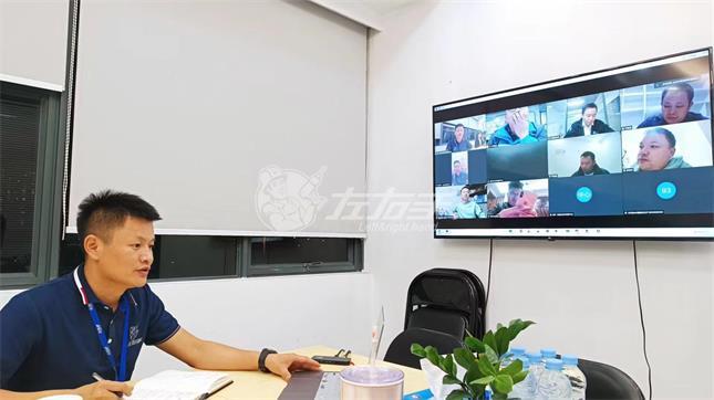 雙十一左右手的奮斗紀念日——1個組織、1個目標、1個指令、1起努力！