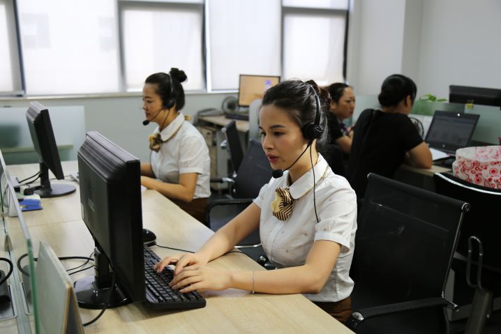 家具安裝客服團隊接單中 家具安裝客服團隊接單中